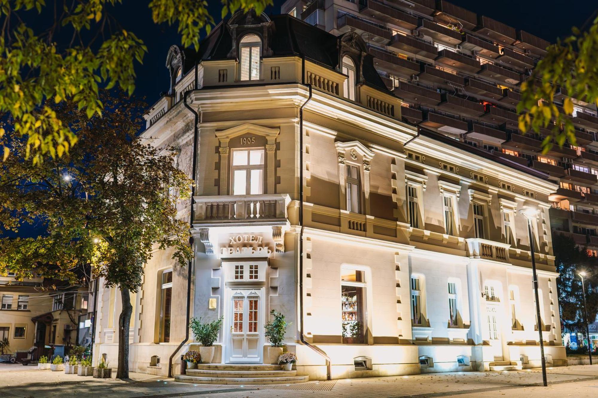 Хотел Театъръ Hotel Pleven Eksteriør billede