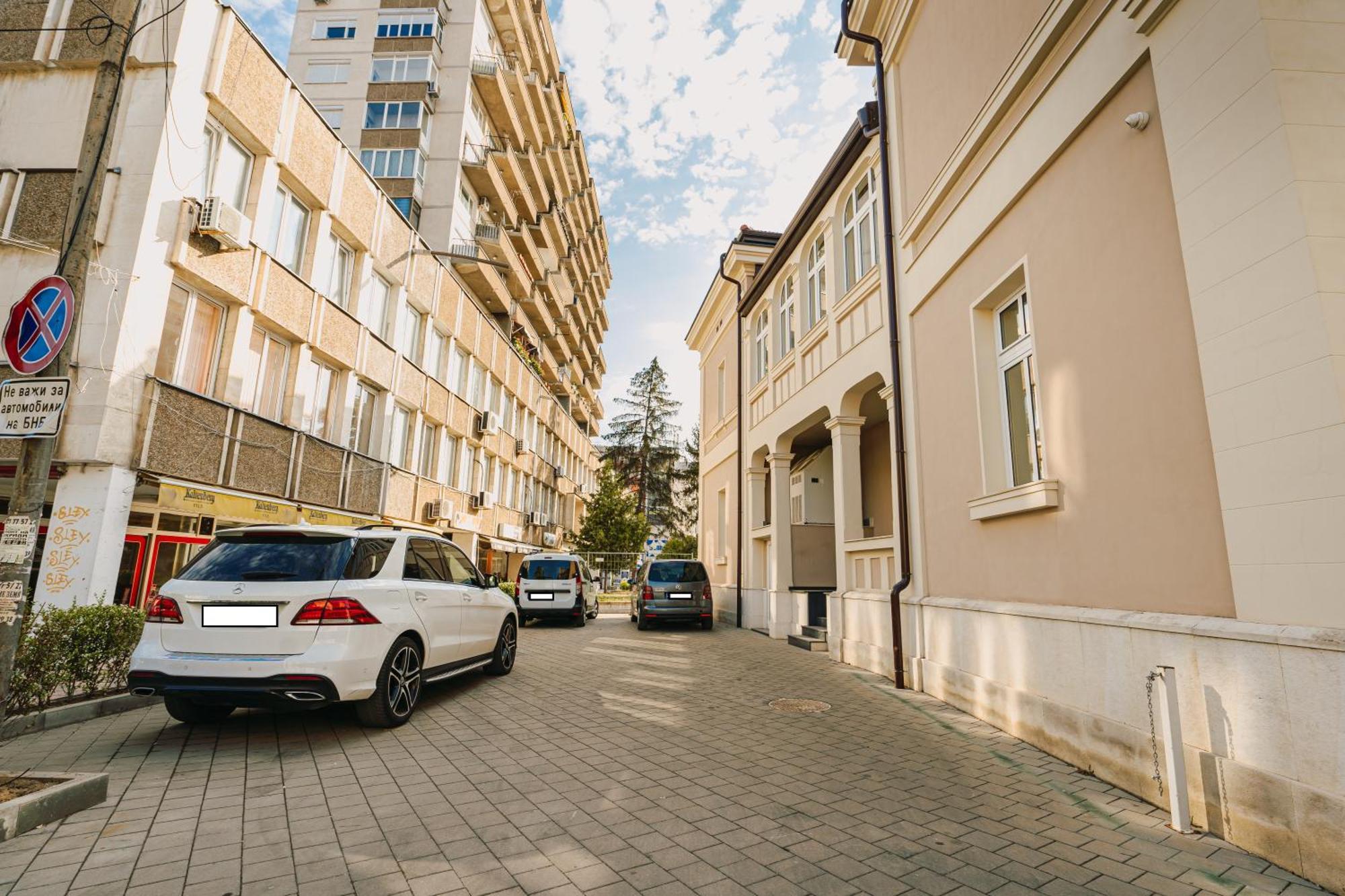 Хотел Театъръ Hotel Pleven Eksteriør billede