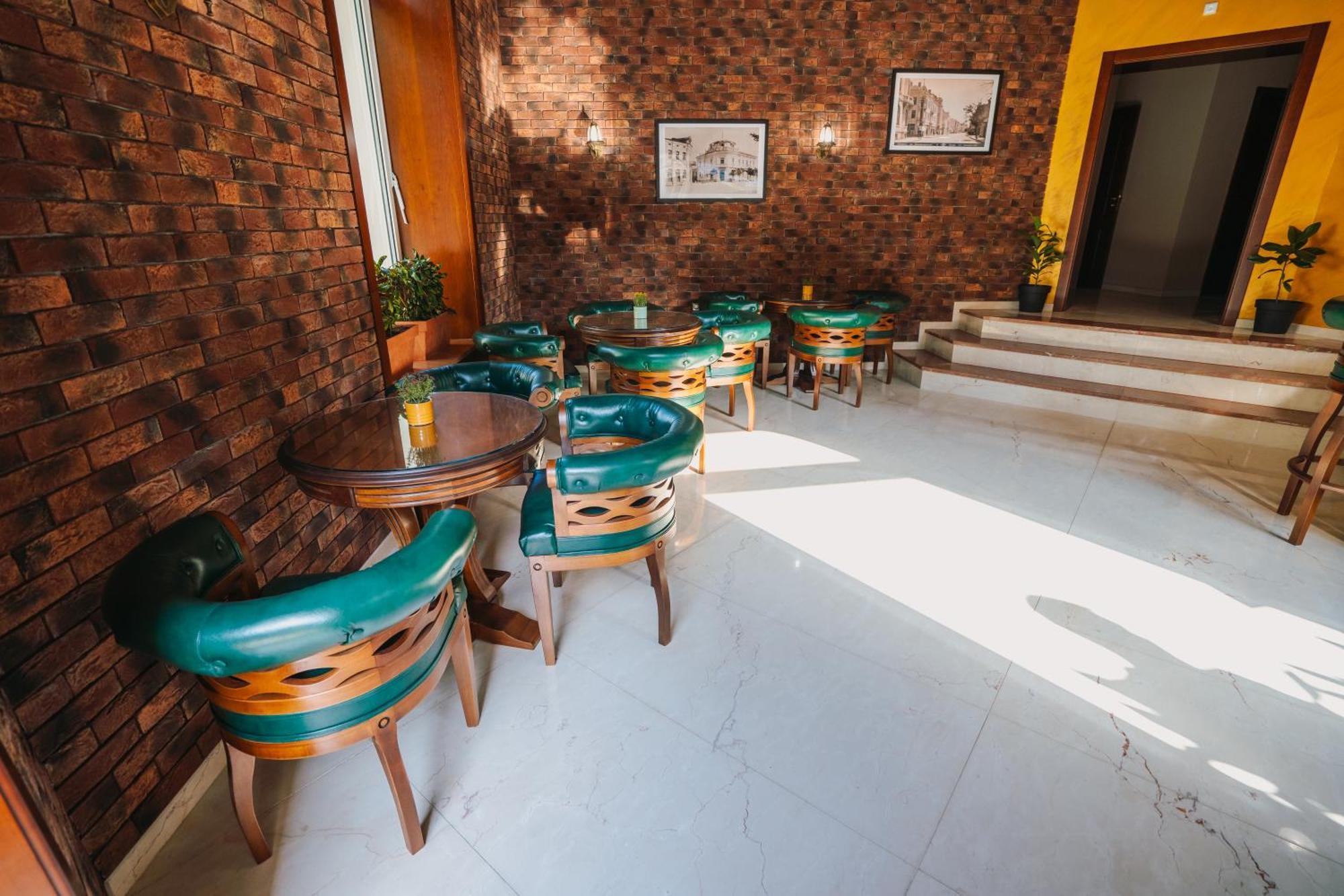 Хотел Театъръ Hotel Pleven Eksteriør billede