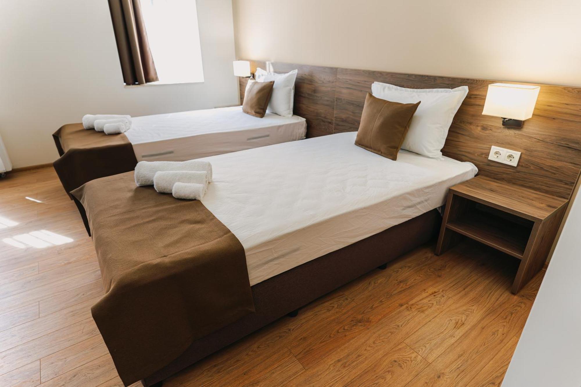 Хотел Театъръ Hotel Pleven Eksteriør billede