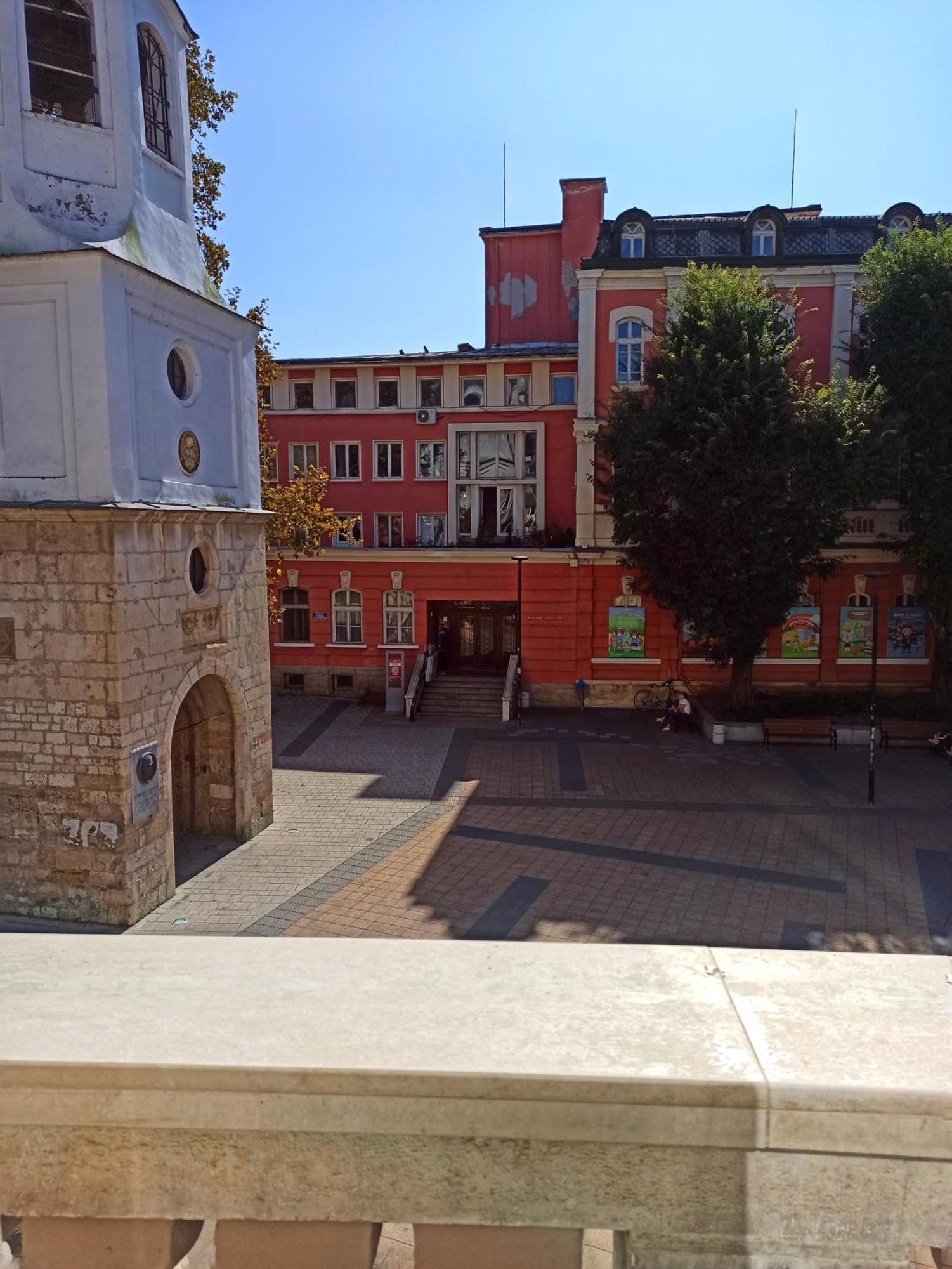 Хотел Театъръ Hotel Pleven Eksteriør billede
